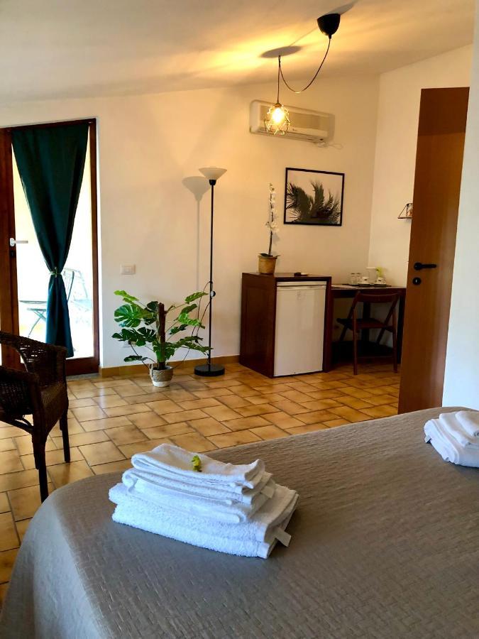 Maeva Guesthouse Muravera Kültér fotó