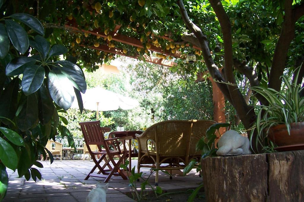 Maeva Guesthouse Muravera Kültér fotó