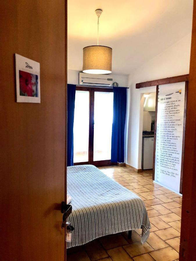 Maeva Guesthouse Muravera Kültér fotó
